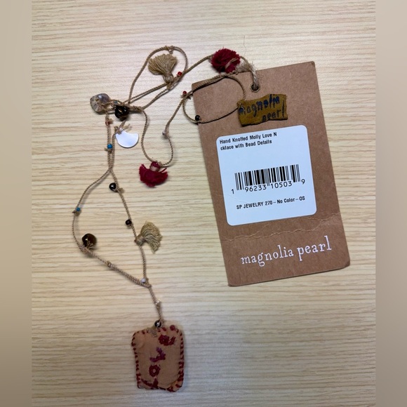 Magnolia Pearl- Necklace 270 Hand-Knotted Love - Picture 3 of 3